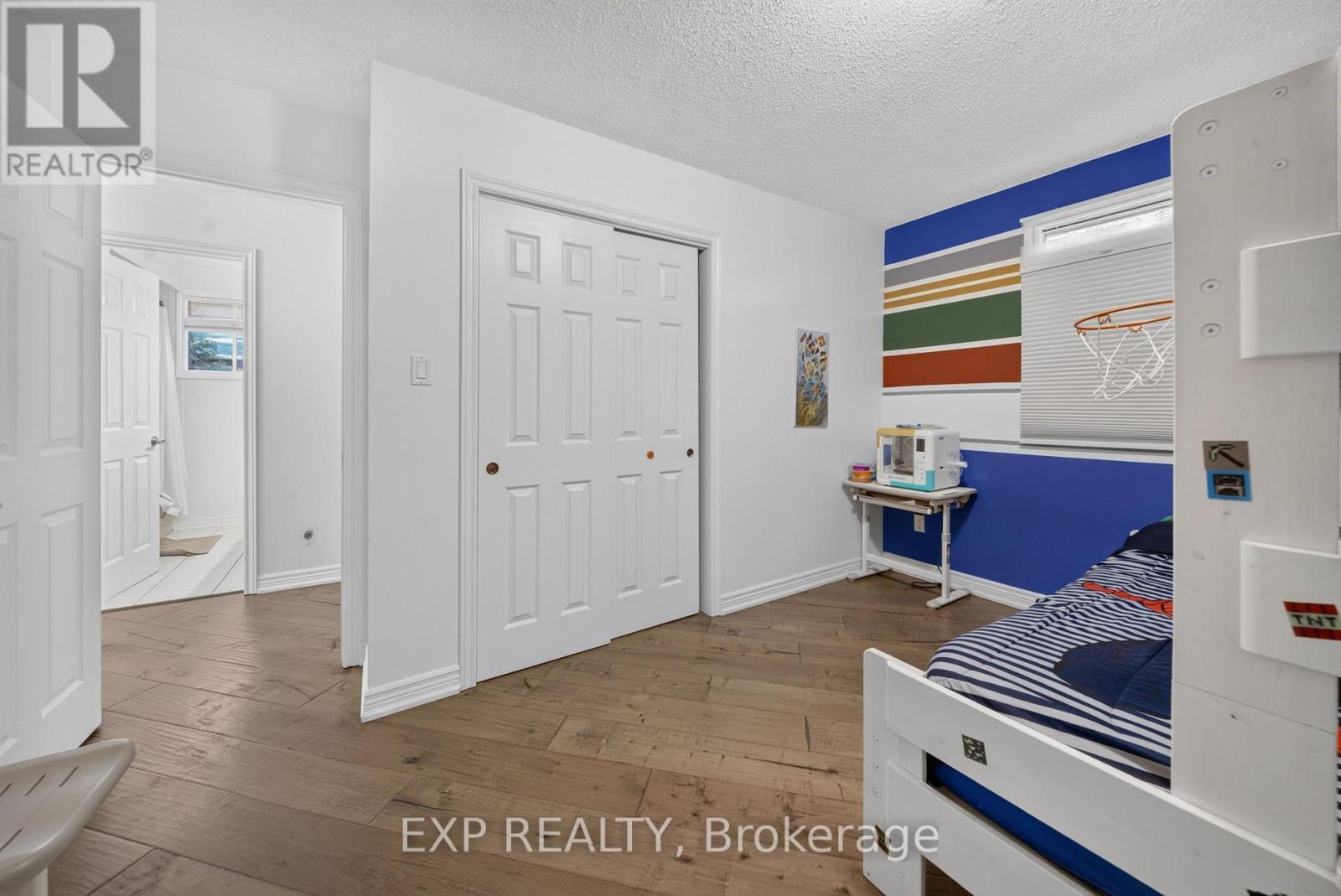 1158 Campbell Court, Burlington, ON