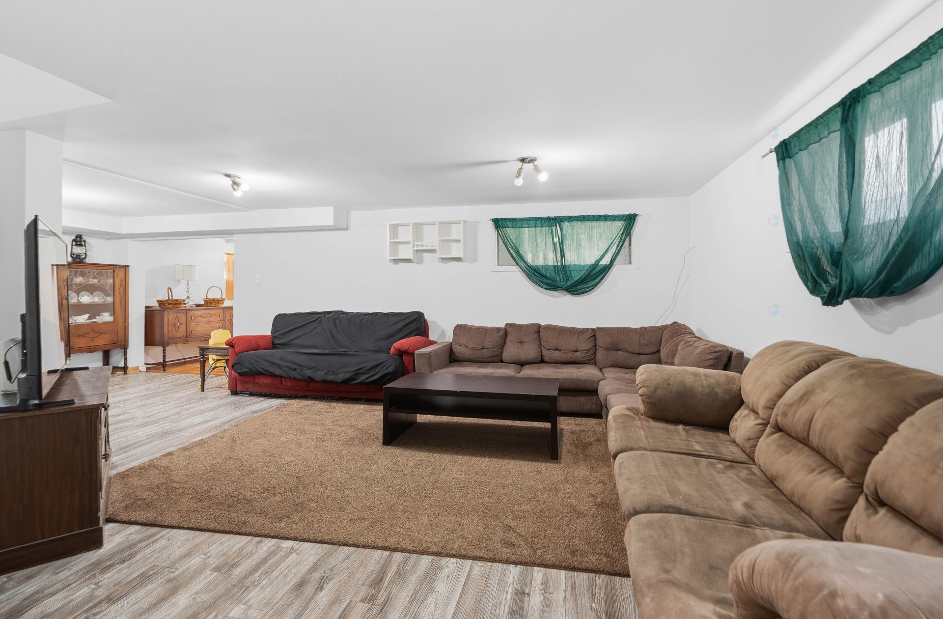 Family Room - 4 Rue Gamache, Sainte-Clotilde, QC
