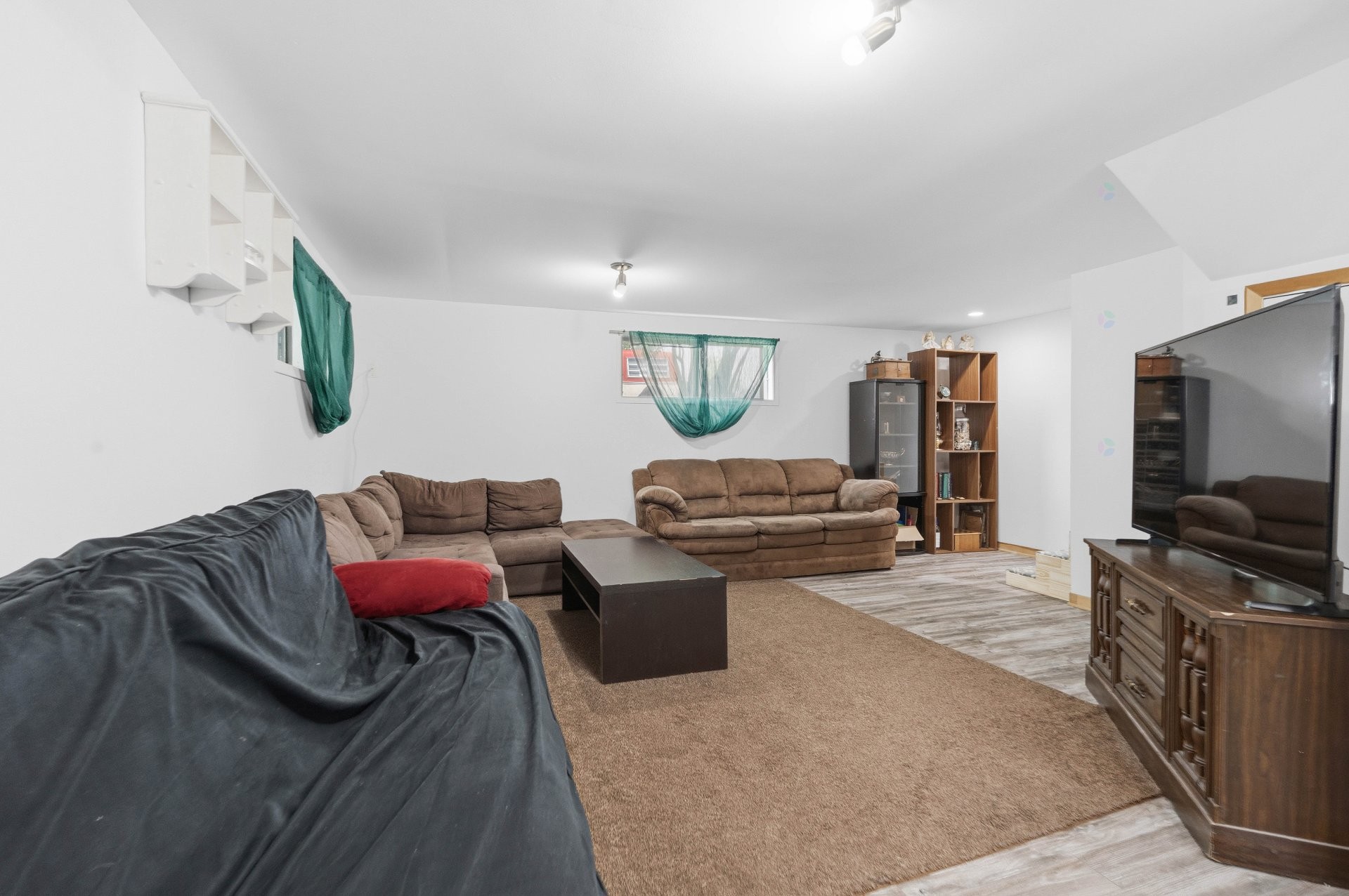Family Room - 4 Rue Gamache, Sainte-Clotilde, QC