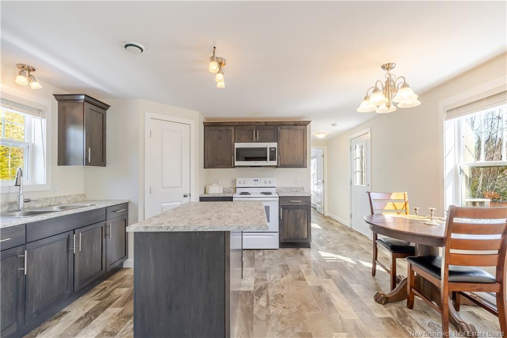 247 Post Rd, Minto, NB