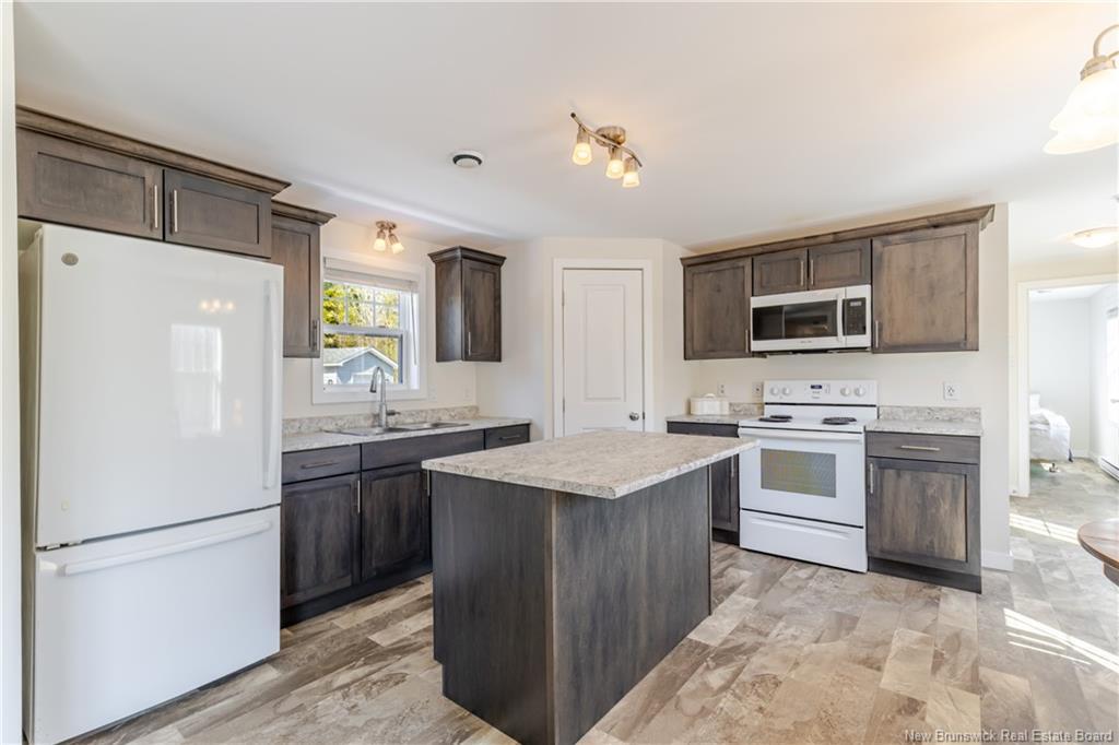 247 Post Rd, Minto, NB