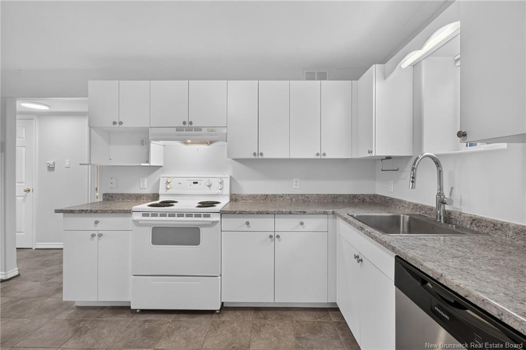 225 Thomas St, Dieppe, NB