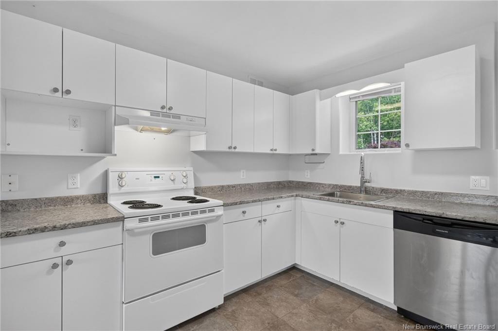 225 Thomas St, Dieppe, NB