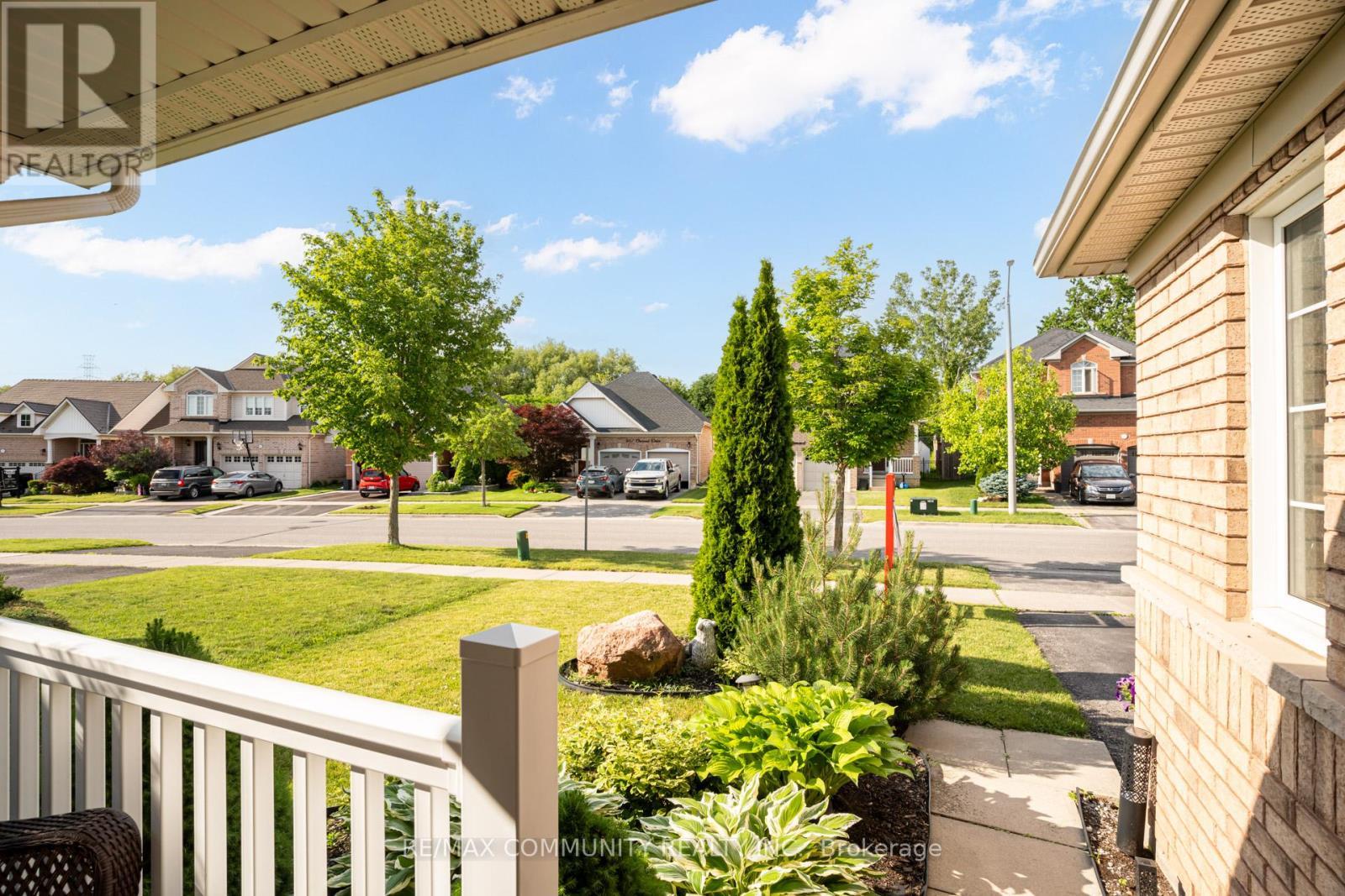 940 Ormond Drive, Oshawa, ON