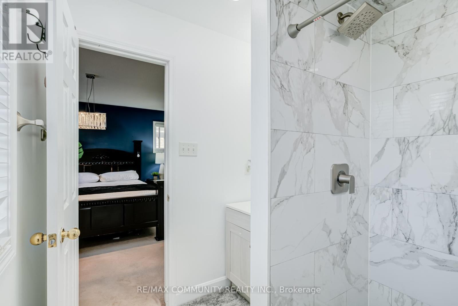 940 Ormond Drive, Oshawa, ON