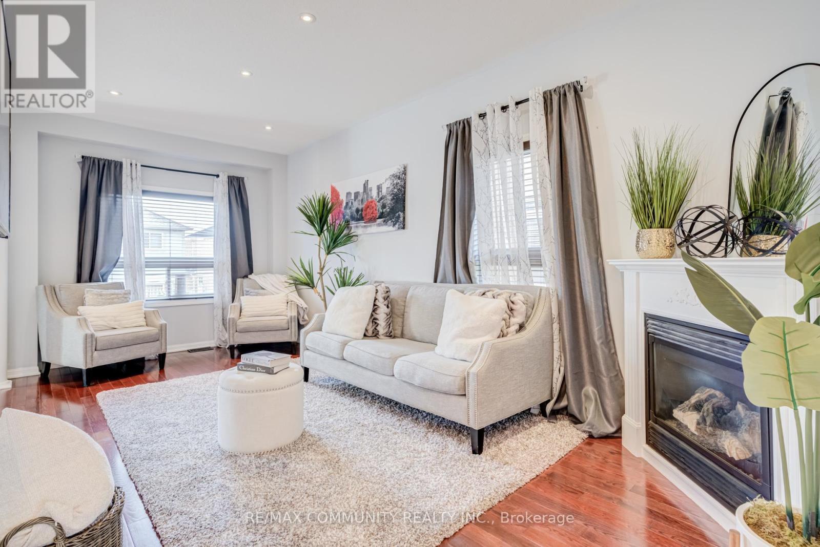 940 Ormond Drive, Oshawa, ON
