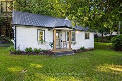 609 STOKES BAY ROAD Northern Bruce Peninsula, ON N0H 2M0