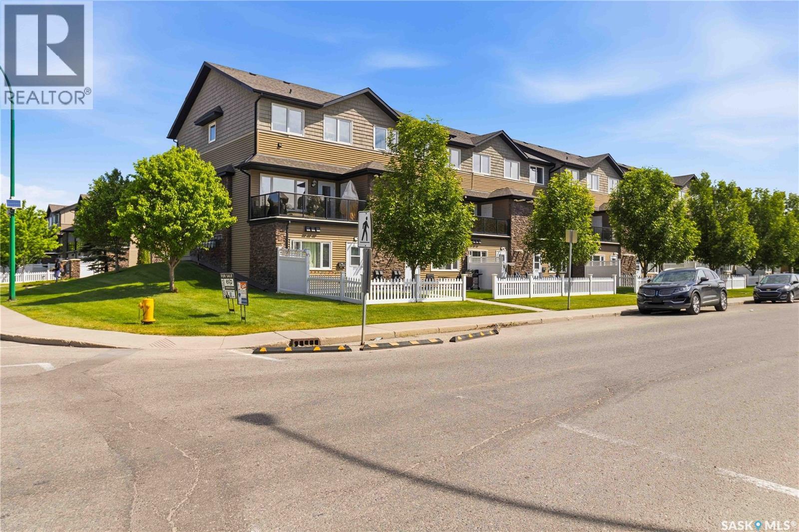 807 110 Shillington Crescent, Saskatoon, SK