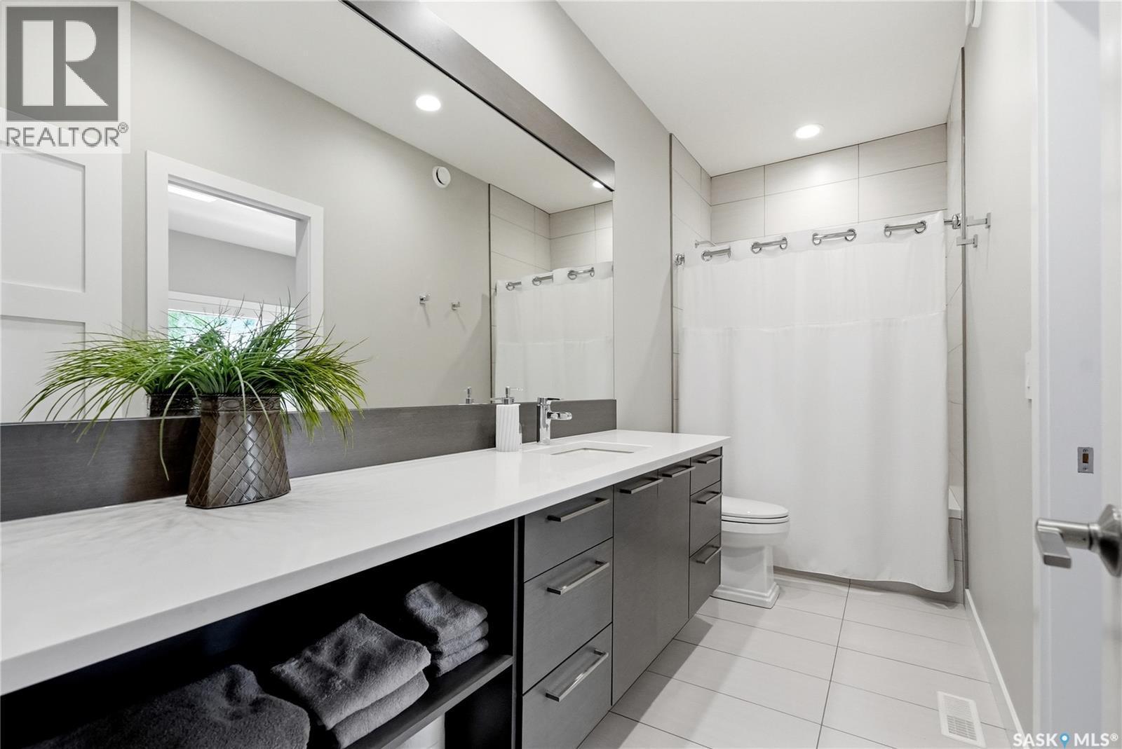 214 Skeena Crescent, Saskatoon, SK