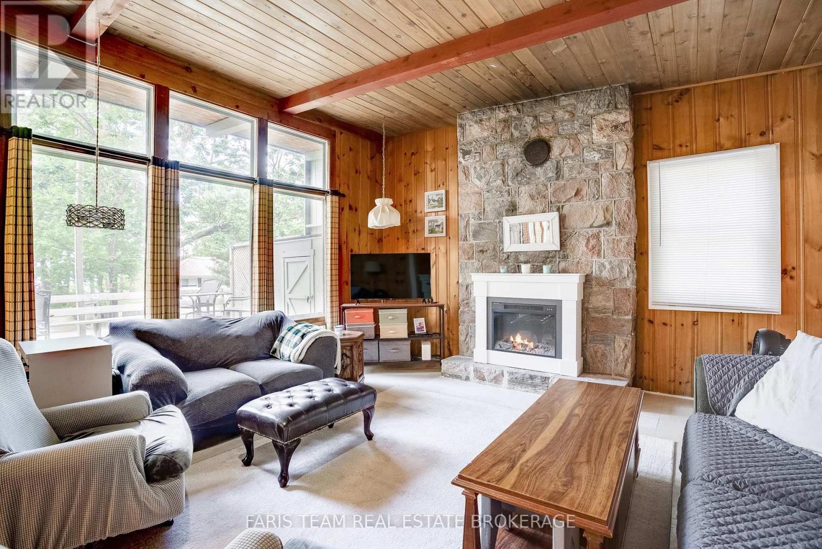 34 Quesnelle Drive, Tiny, ON