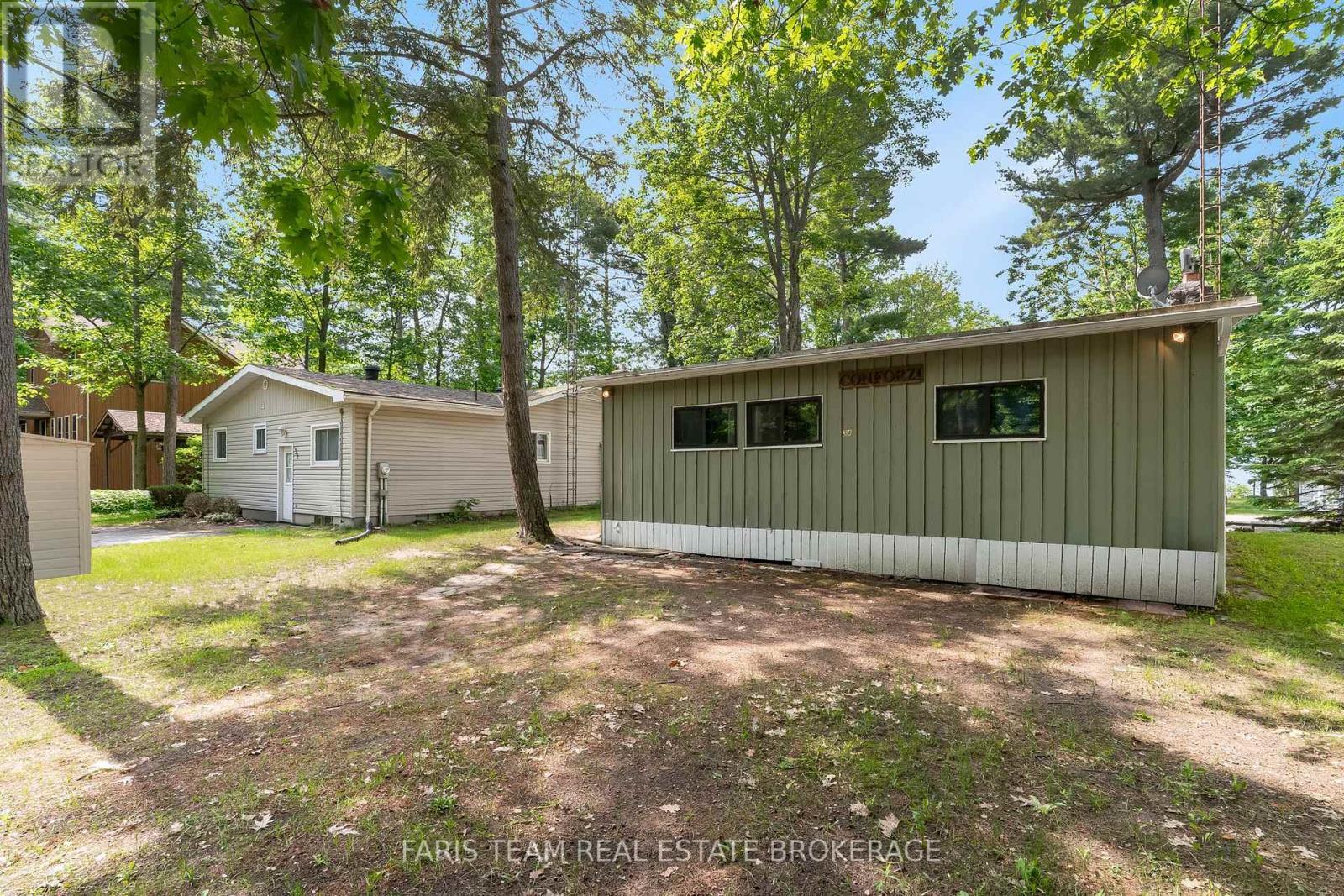 34 Quesnelle Drive, Tiny, ON