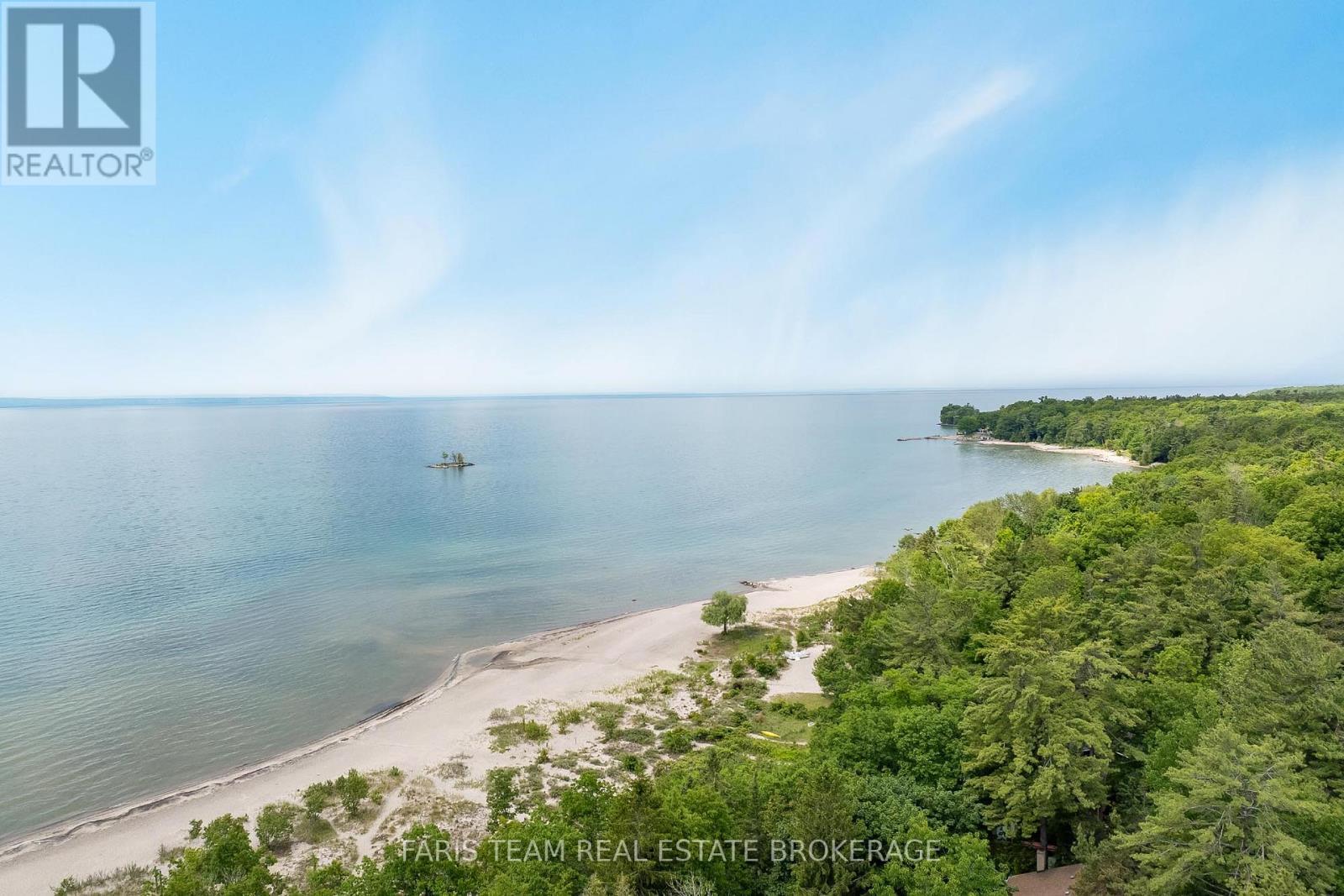 34 Quesnelle Drive, Tiny, ON
