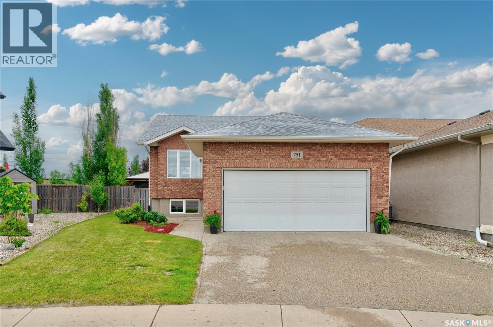 751 Bluebird Crescent, Regina, SK