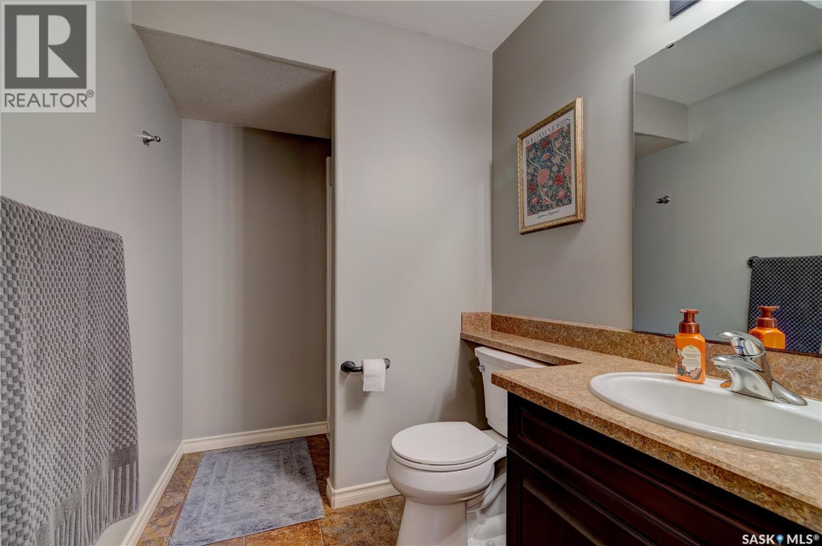 751 Bluebird Crescent, Regina, SK