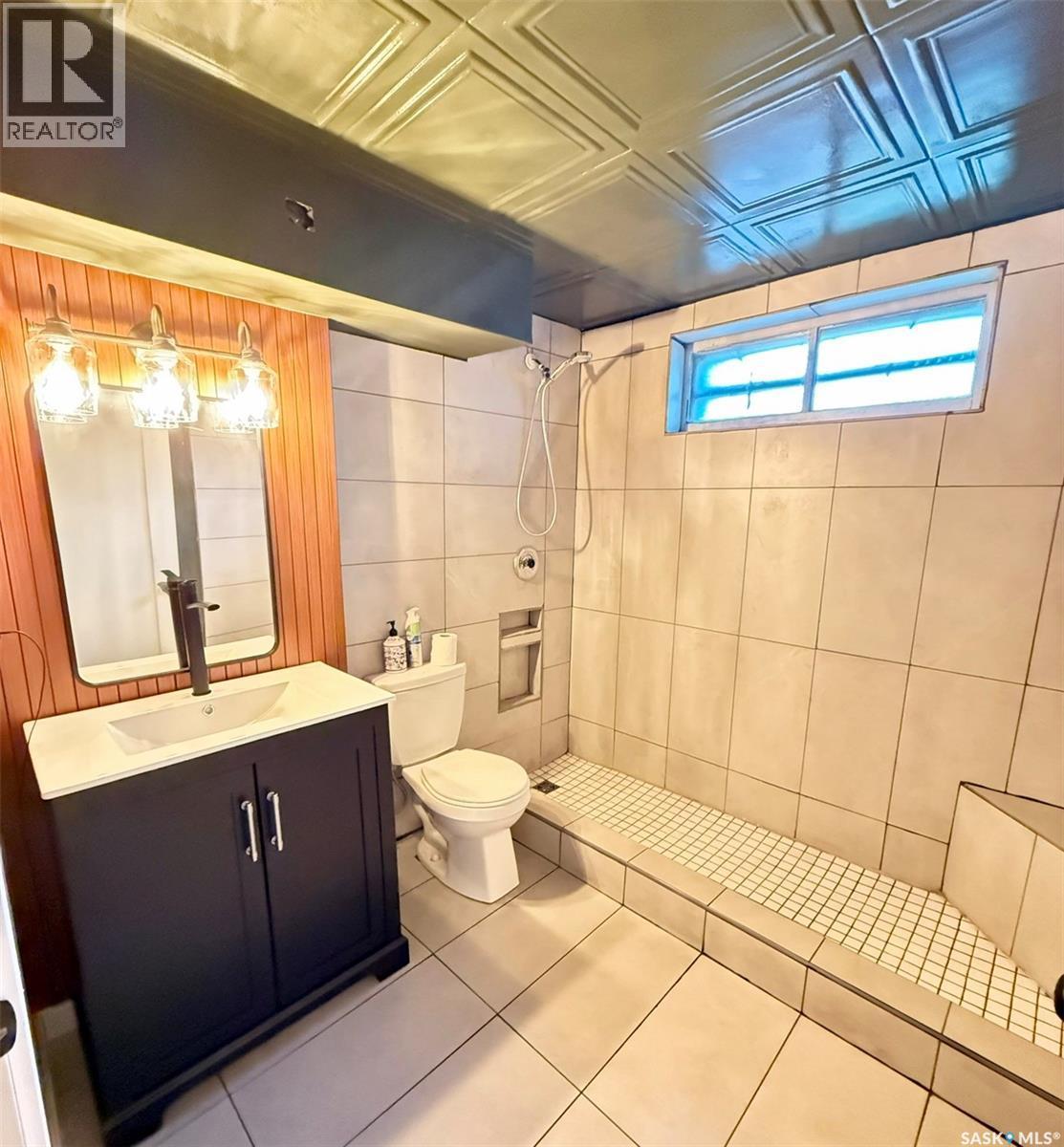 2406 Clarence Avenue S, Saskatoon, SK