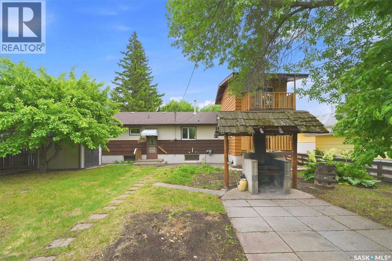 2406 Clarence Avenue S, Saskatoon, SK