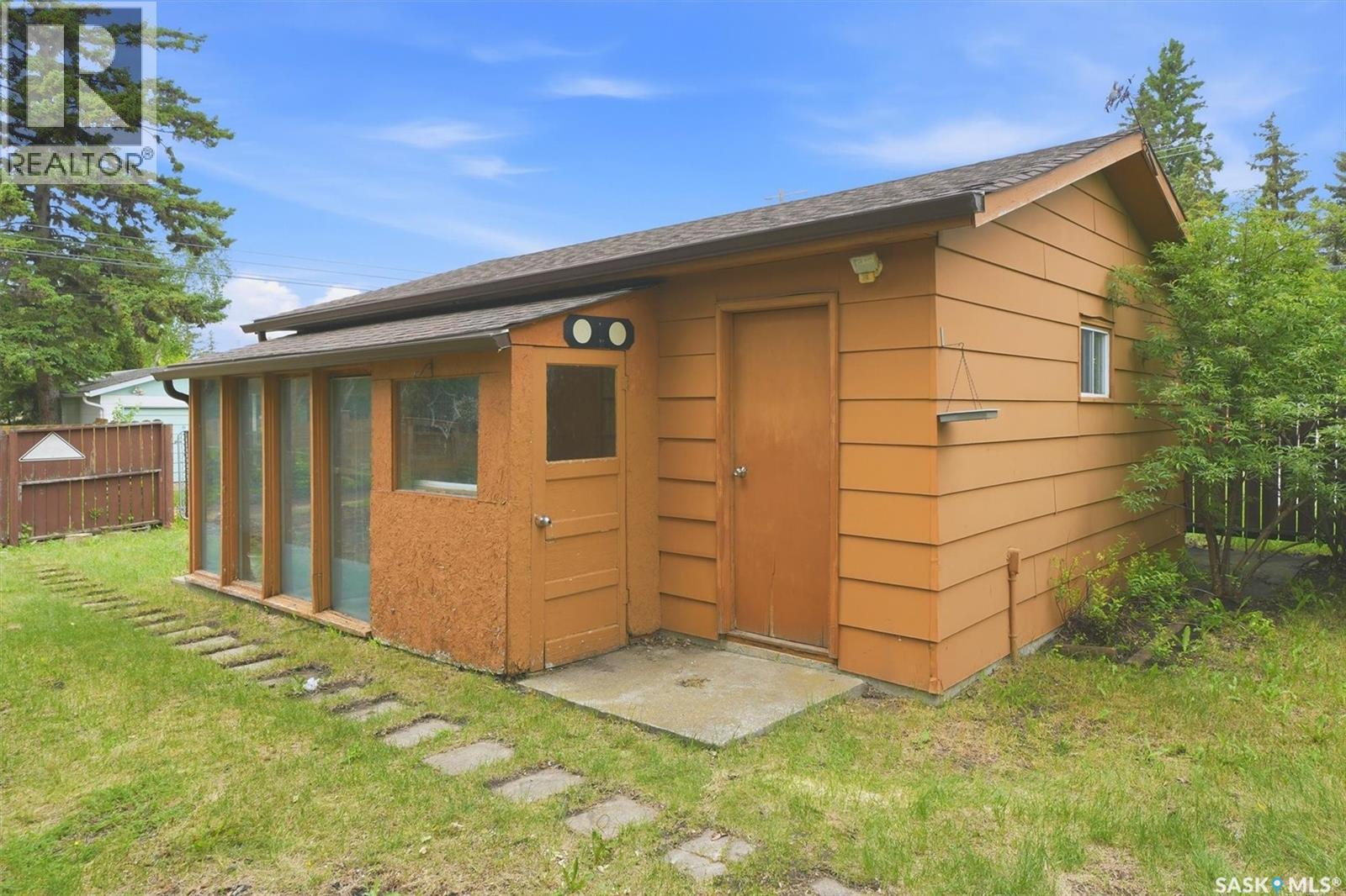 2406 Clarence Avenue S, Saskatoon, SK