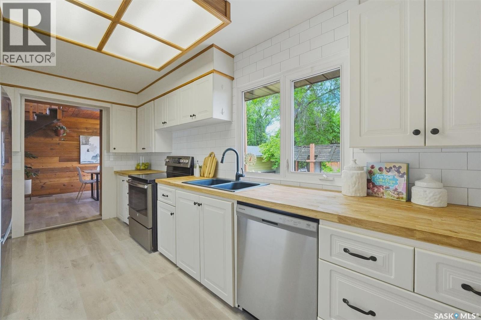 2406 Clarence Avenue S, Saskatoon, SK