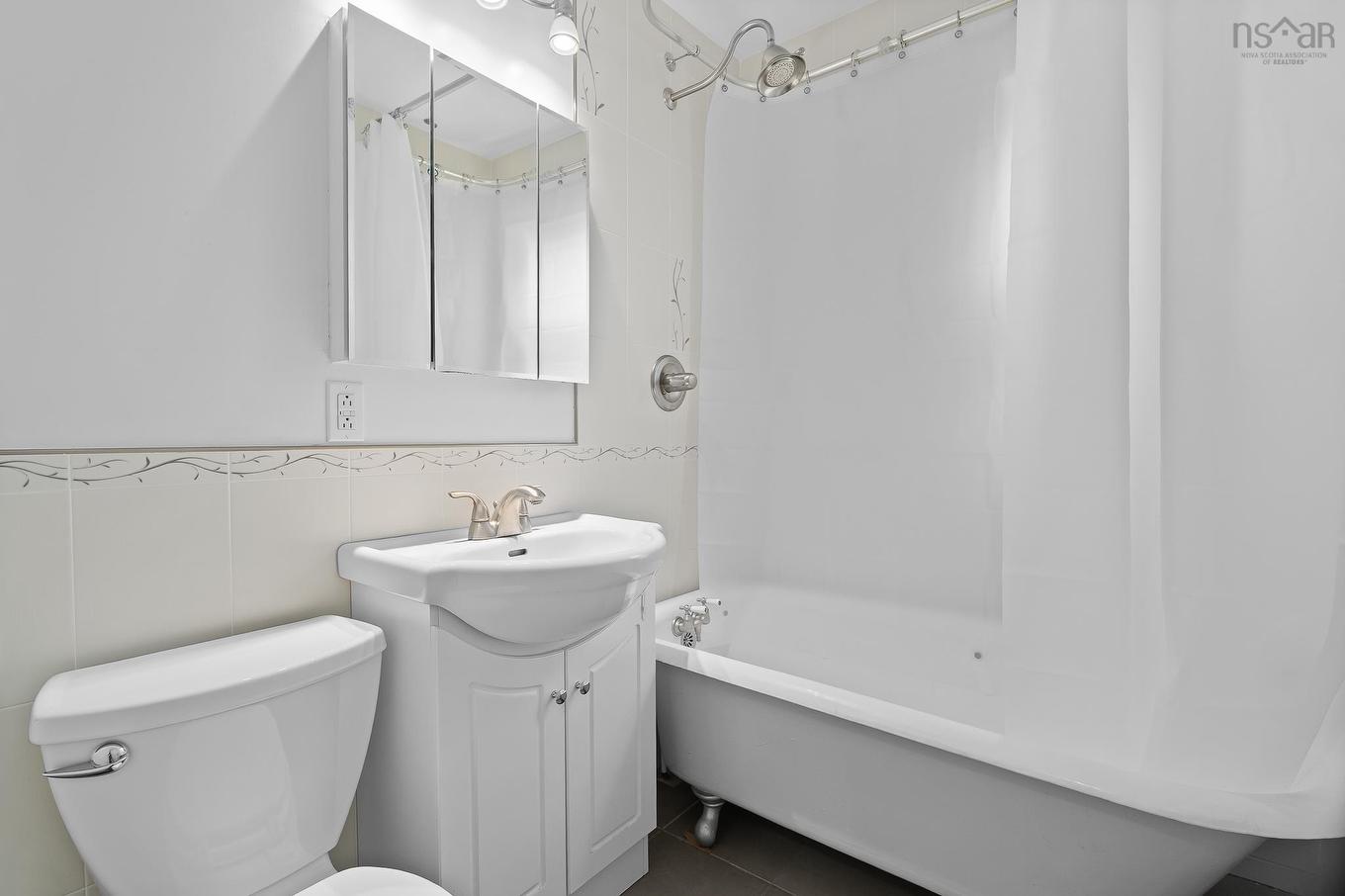 6474 Roslyn Road, Halifax, NS
