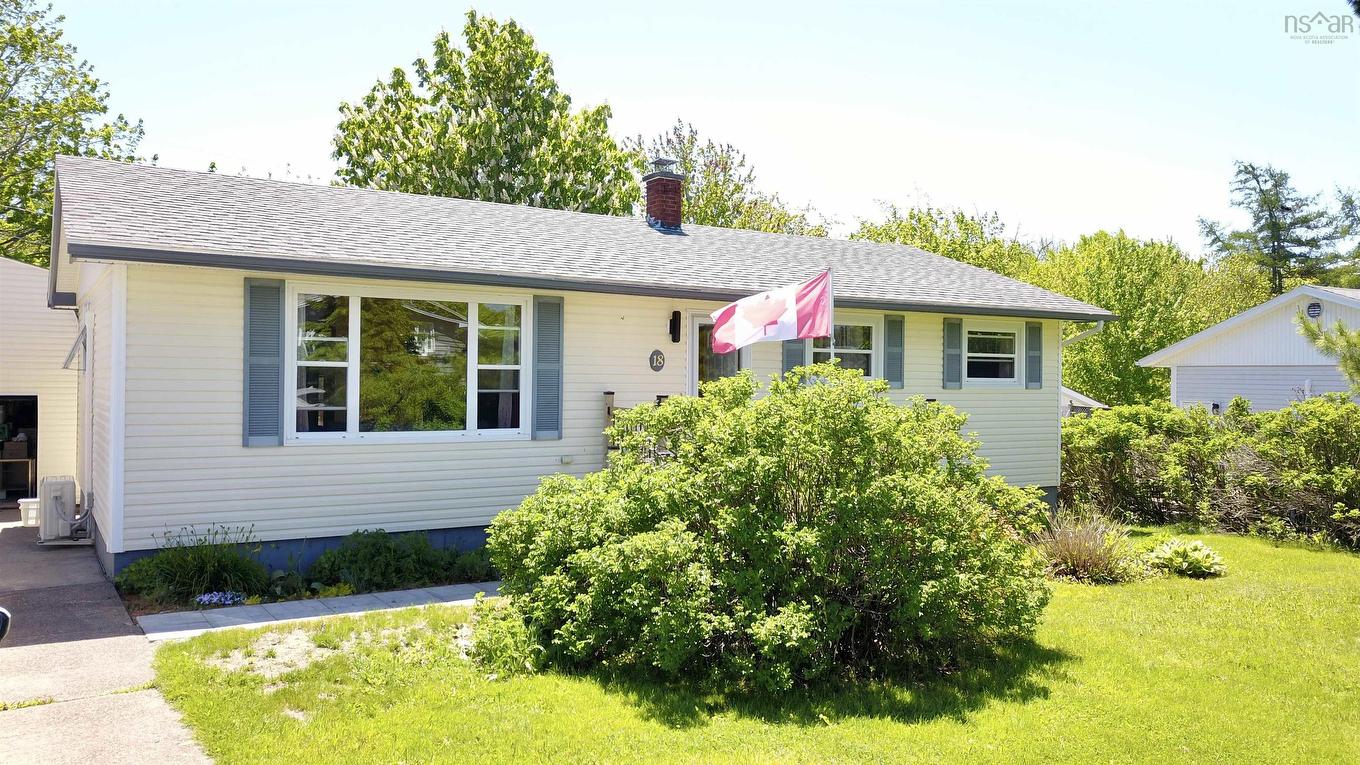 18 Oak Crescent, Port Hawkesbury, NS