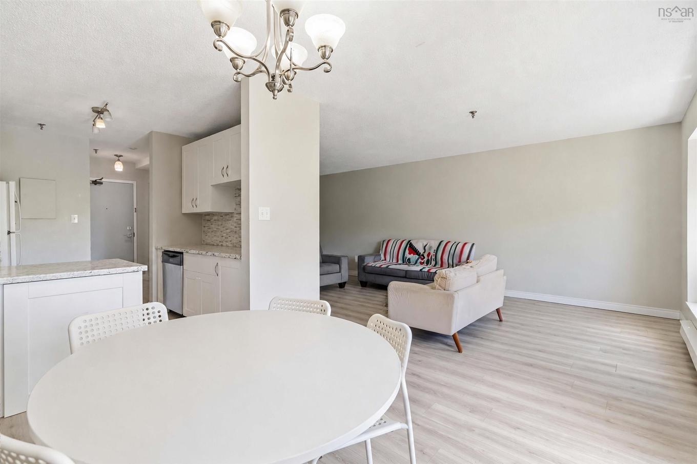 303 15 Knightsridge Drive, Halifax, NS
