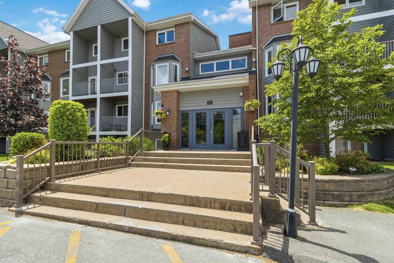 303 15 Knightsridge Drive, Halifax, NS
