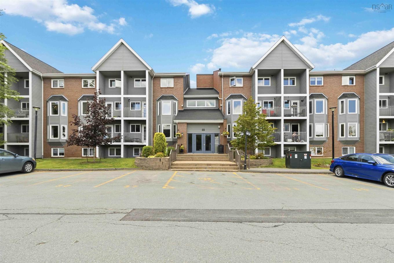 303 15 Knightsridge Drive, Halifax, NS
