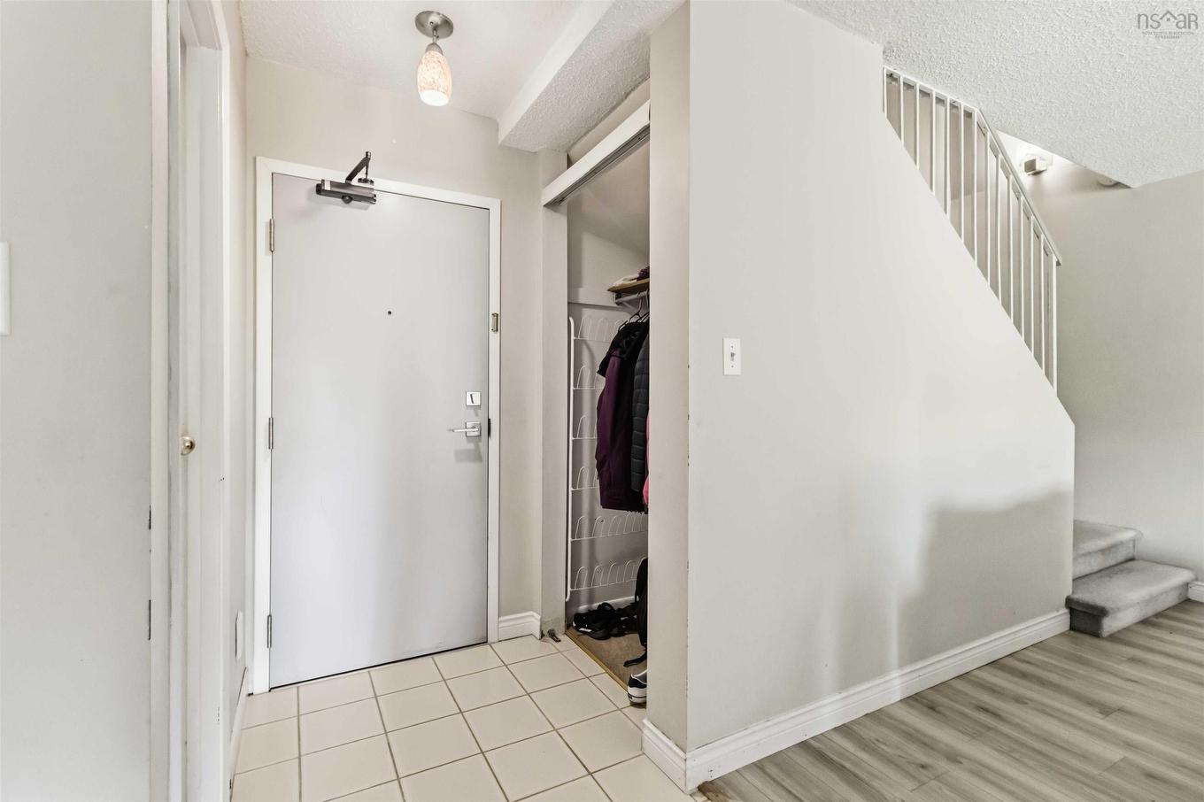 303 15 Knightsridge Drive, Halifax, NS