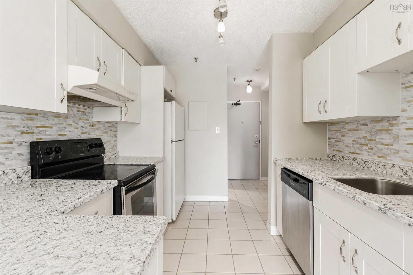 303 15 Knightsridge Drive, Halifax, NS