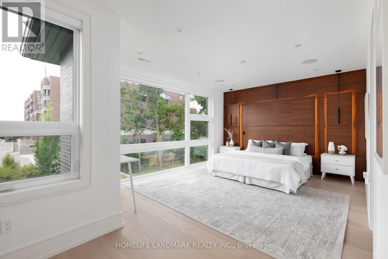 418 Pine Cove Road, Burlington, ON