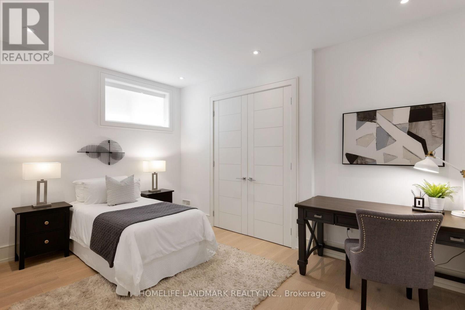 418 Pine Cove Road, Burlington, ON