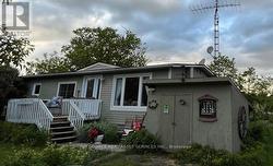 10 LAKESIDE DRIVE Prince Edward County, ON K0K 1T0