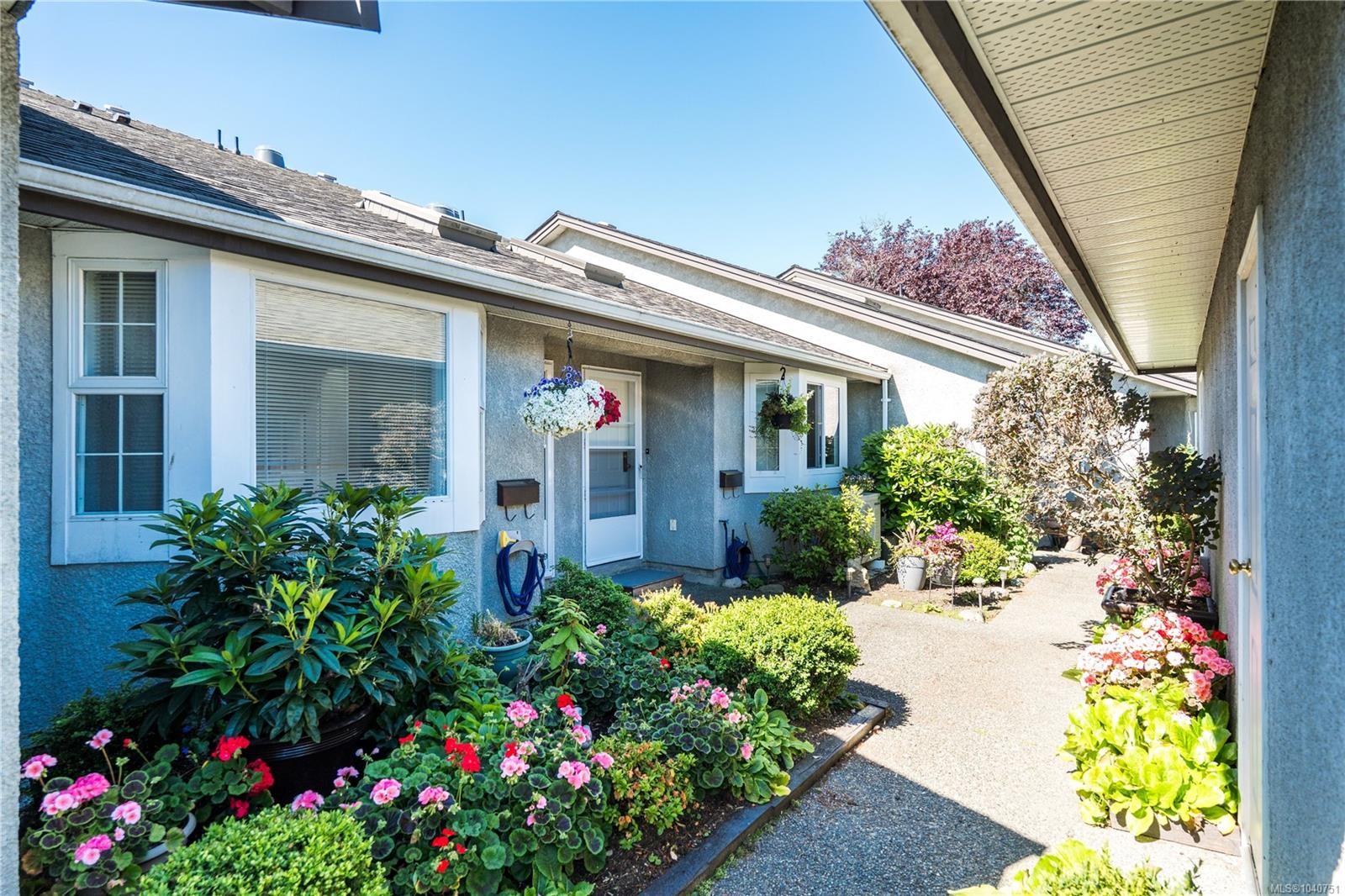 #24-2070 Amelia Ave, Sidney, BC