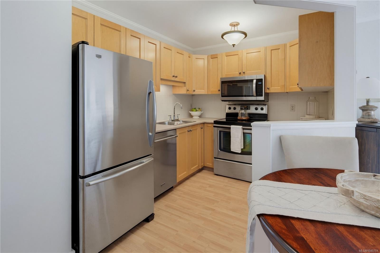 #24-2070 Amelia Ave, Sidney, BC