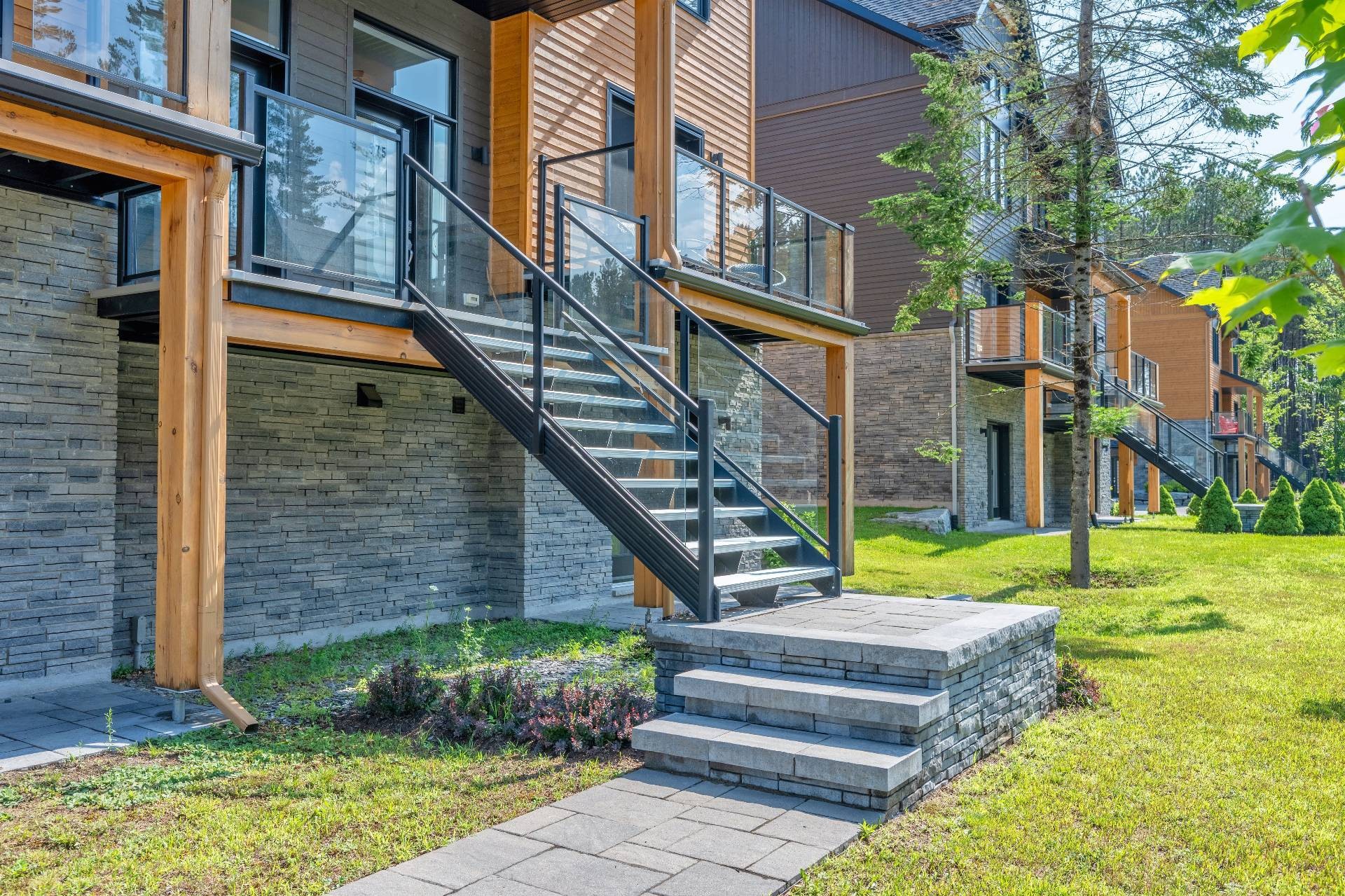 Staircase - 573 Rue Charlie-Forbell, Mont-Tremblant, QC