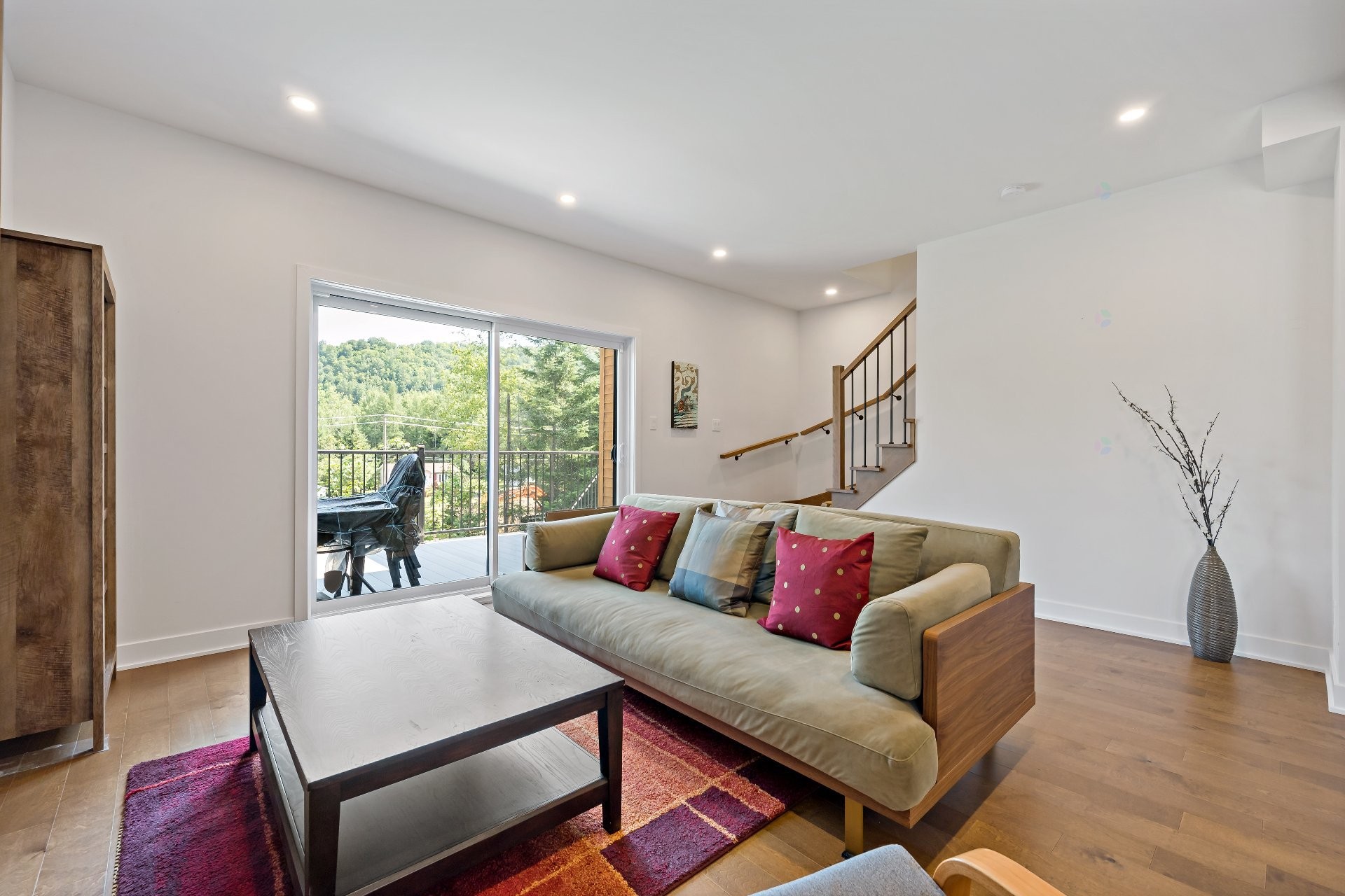Living Room - 573 Rue Charlie-Forbell, Mont-Tremblant, QC