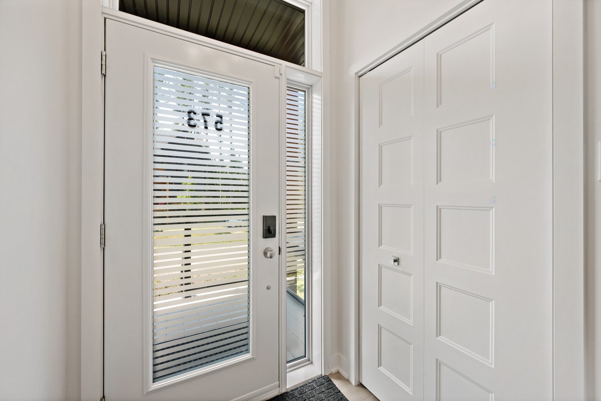 Mud Room - 573 Rue Charlie-Forbell, Mont-Tremblant, QC