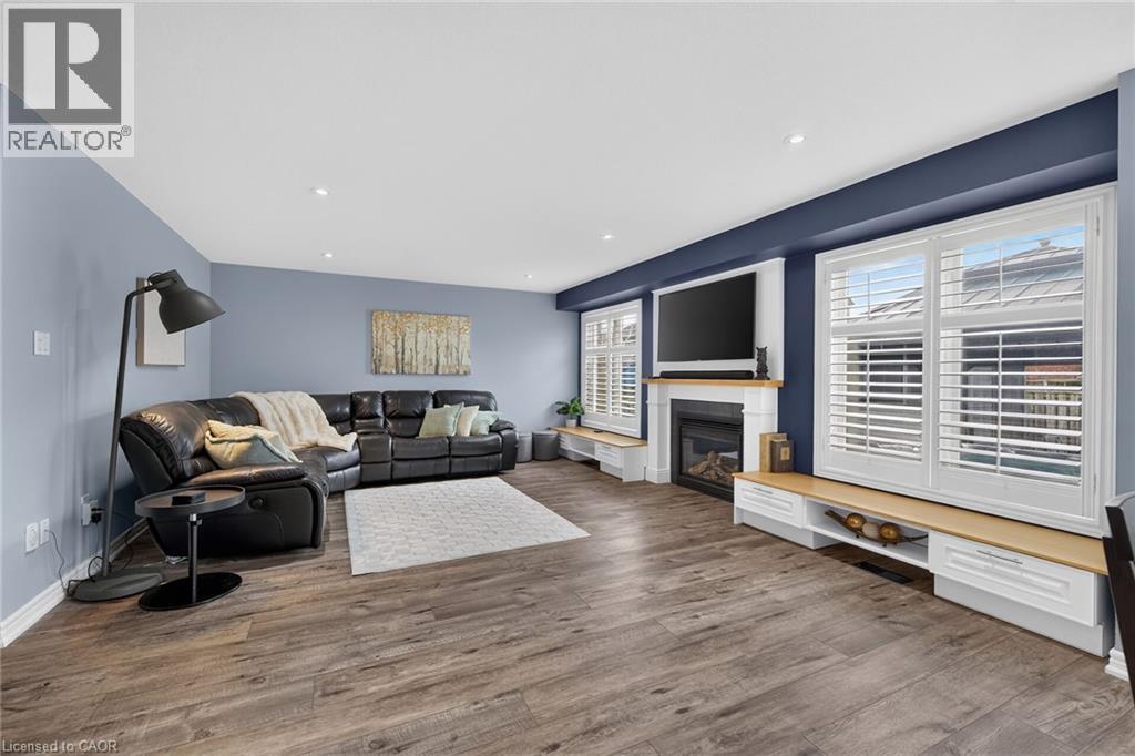 Top notch luxury final throughout the main floor - 43 Wilbur Drive, Binbrook, ON
