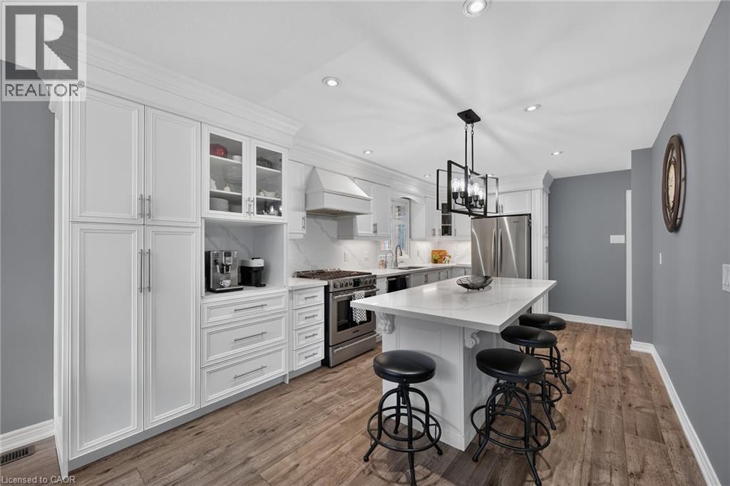 Beverage station too! - 43 Wilbur Drive, Binbrook, ON
