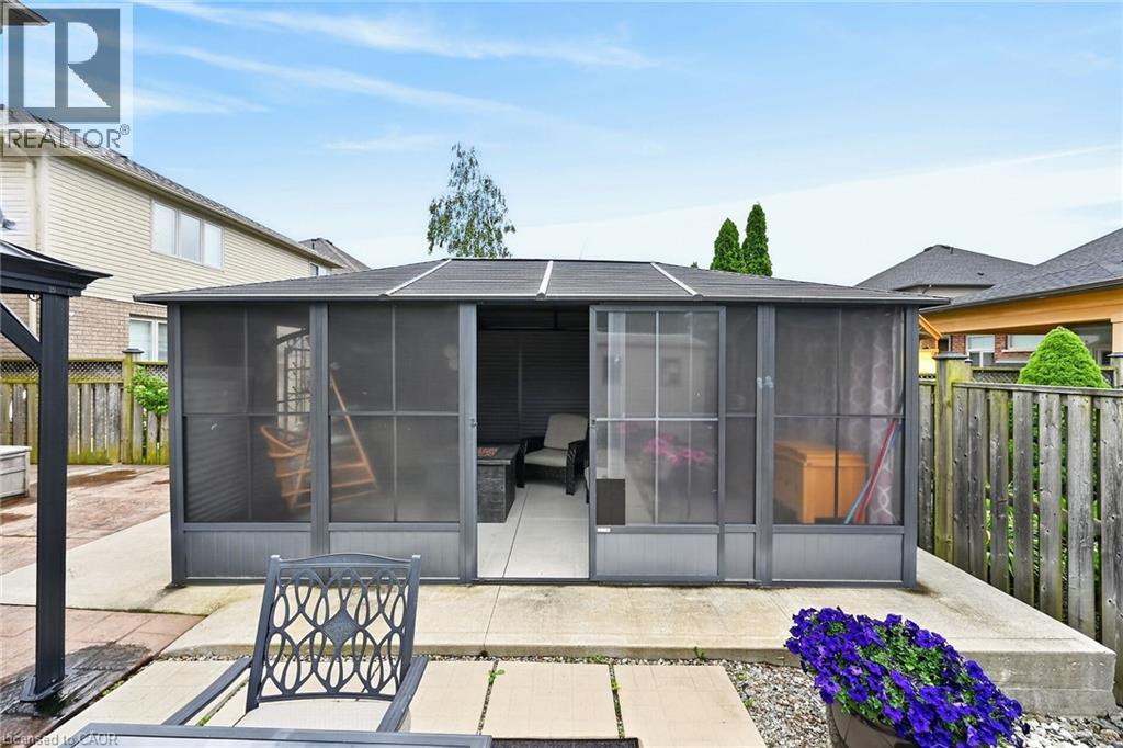 Spacious solarium provides privacy on those rainy days - 43 Wilbur Drive, Binbrook, ON