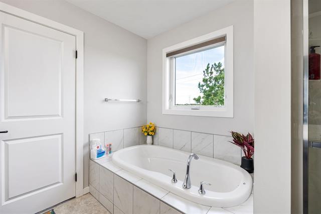 98 Red Sky Rd, Winnipeg, MB