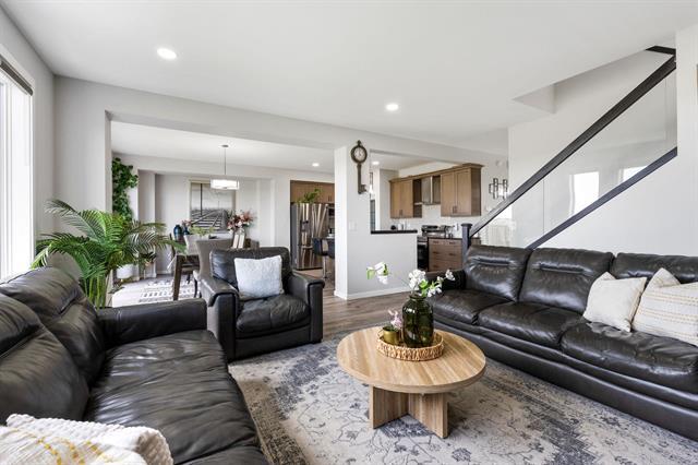98 Red Sky Rd, Winnipeg, MB