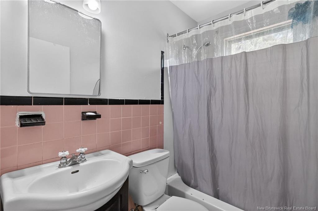237 Humphrey St, Moncton, NB