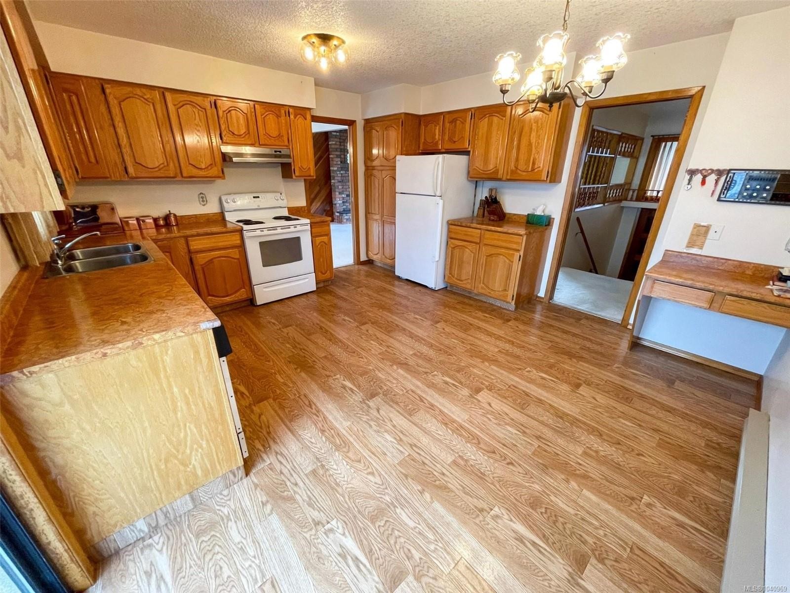 5500 Kenwill Dr, Nanaimo, BC