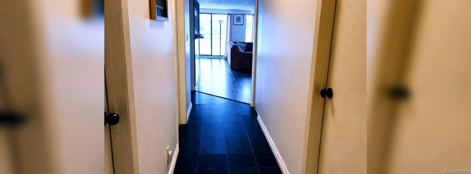 #302-30 Cavan St, Nanaimo, BC