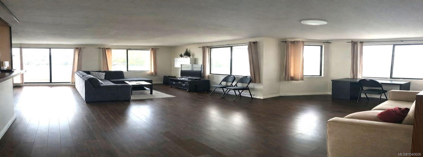 #302-30 Cavan St, Nanaimo, BC
