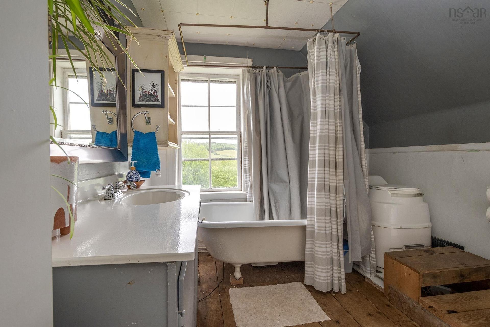 535 E River East Side Road, Glencoe, NS