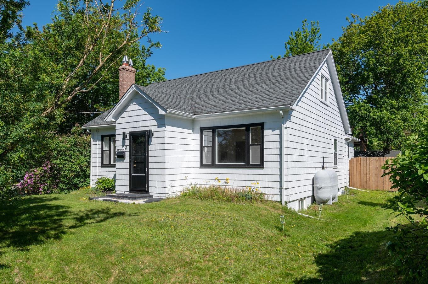 3 Scotsburn Avenue, Dartmouth, NS
