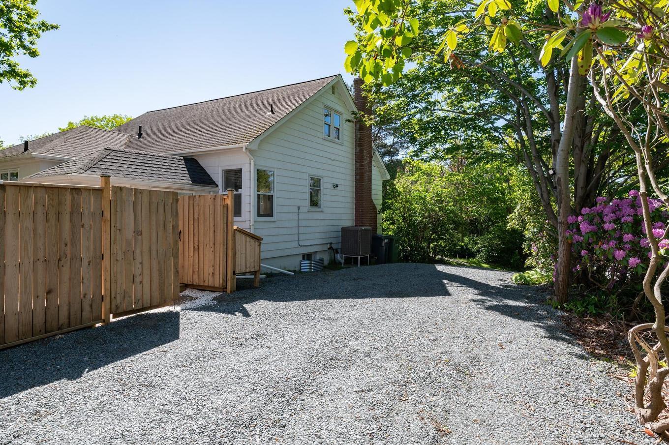 3 Scotsburn Avenue, Dartmouth, NS