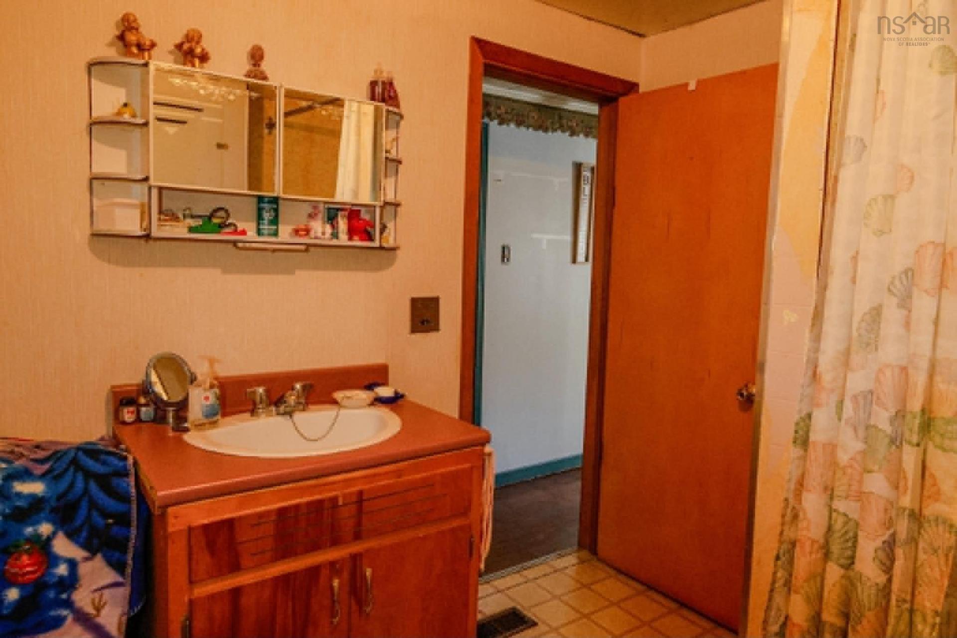 6502 Highway 3, Lower Woods Harbour, NS